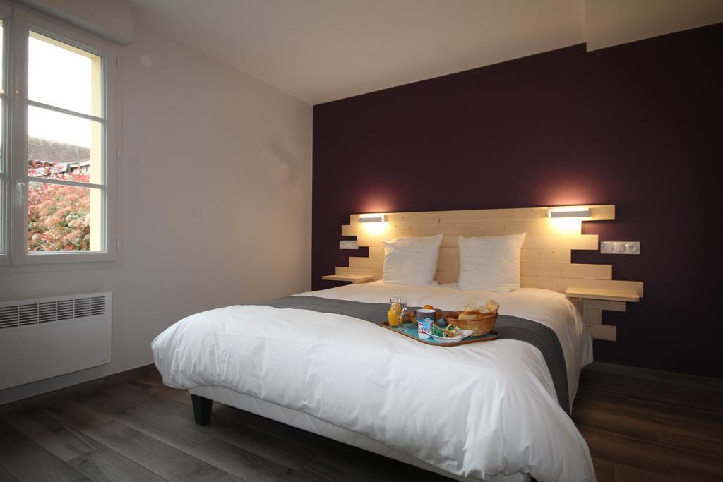 Logis Hotel Restaurant Auberge De La Cloche Le Theil-sur-Huisne 외부 사진