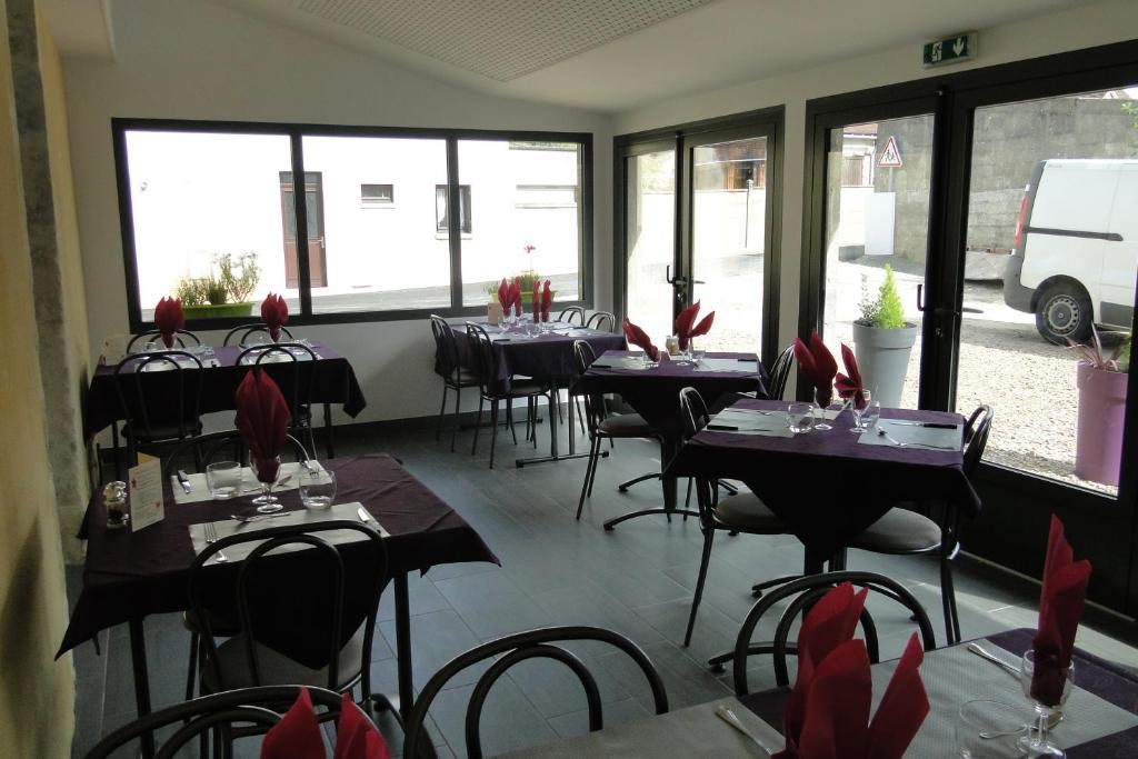 Logis Hotel Restaurant Auberge De La Cloche Le Theil-sur-Huisne 외부 사진